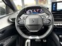 Peugeot 3008 *** 130 Pk *** GT *** Automaat *** KBZ-67-D Black Pack * Open Schuifdak * Stoelverwarming * Keyless Entry & Start * Parkeer Camera voor- en achterzijde * Elektrisch bedienbare Achterklep * L.M. Velgen * Alcantara Interieur * Vingerhoets; Vierde Generatie Eersteklas Service. Al meer dan 100 jaar een begrip in de Brabantse Kempen.