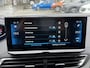 Peugeot 3008 *** 130 Pk *** GT *** Automaat *** KBZ-67-D Black Pack * Open Schuifdak * Stoelverwarming * Keyless Entry & Start * Parkeer Camera voor- en achterzijde * Elektrisch bedienbare Achterklep * L.M. Velgen * Alcantara Interieur * Vingerhoets; Vierde Generatie Eersteklas Service. Al meer dan 100 jaar een begrip in de Brabantse Kempen.
