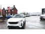 Peugeot 3008 *** 130 Pk *** GT *** Automaat *** KBZ-67-D Black Pack * Open Schuifdak * Stoelverwarming * Keyless Entry & Start * Parkeer Camera voor- en achterzijde * Elektrisch bedienbare Achterklep * L.M. Velgen * Alcantara Interieur * Vingerhoets; Vierde Generatie Eersteklas Service. Al meer dan 100 jaar een begrip in de Brabantse Kempen.