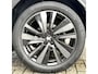 Peugeot 3008 *** 130 Pk *** GT *** Automaat *** KBZ-67-D Black Pack * Open Schuifdak * Stoelverwarming * Keyless Entry & Start * Parkeer Camera voor- en achterzijde * Elektrisch bedienbare Achterklep * L.M. Velgen * Alcantara Interieur * Vingerhoets; Vierde Generatie Eersteklas Service. Al meer dan 100 jaar een begrip in de Brabantse Kempen.