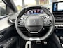 Peugeot 3008 *** 130 Pk *** GT *** Automaat *** KBZ-67-D Black Pack * Open Schuifdak * Stoelverwarming * Keyless Entry & Start * Parkeer Camera voor- en achterzijde * Elektrisch bedienbare Achterklep * L.M. Velgen * Alcantara Interieur * Vingerhoets; Vierde Generatie Eersteklas Service. Al meer dan 100 jaar een begrip in de Brabantse Kempen.