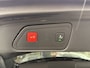 Peugeot 3008 *** 130 Pk *** GT *** Automaat *** KBZ-67-D Black Pack * Open Schuifdak * Stoelverwarming * Keyless Entry & Start * Parkeer Camera voor- en achterzijde * Elektrisch bedienbare Achterklep * L.M. Velgen * Alcantara Interieur * Vingerhoets; Vierde Generatie Eersteklas Service. Al meer dan 100 jaar een begrip in de Brabantse Kempen.