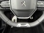 Peugeot 3008 *** 130 Pk *** GT *** Automaat *** KBZ-67-D Black Pack * Open Schuifdak * Stoelverwarming * Keyless Entry & Start * Parkeer Camera voor- en achterzijde * Elektrisch bedienbare Achterklep * L.M. Velgen * Alcantara Interieur * Vingerhoets; Vierde Generatie Eersteklas Service. Al meer dan 100 jaar een begrip in de Brabantse Kempen.