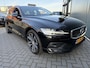 Volvo V60 BWJ 2021 2.0 B4 200 PK Business Pro AUTOMAAT | FULL LED | ELEKTR. ACHTERKLEP | CARPLAY + ANDROID | ADAPTIVE CRUISE | NAVI | CLIMA | LMV | PDC