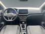 Volkswagen T-Cross 1.0 95pk TSI Life Edition Achteruitrijcamera | Verwarmbare voorstoelen | Parkeersensoren voor en achter