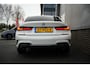 BMW 3-Serie 330i 259 pk High Executive Edition M-Sportpakket / NL-Auto/ Schuif-Dak/ Leder/ Sport-Stoelen/ Stoel.Verw/ Head-Up/ Led-Koplamp/ 19'' LMV