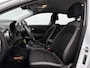 Hyundai Kona 1.0T Essence / Winter en zomerbanden op velg / Trekhaak (1200kg) / Apple CarPlay/Android Auto / Airco /