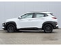 Hyundai Kona 1.0T Essence / Winter en zomerbanden op velg / Trekhaak (1200kg) / Apple CarPlay/Android Auto / Airco /