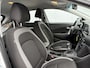 Hyundai Kona 1.0T Essence / Winter en zomerbanden op velg / Trekhaak (1200kg) / Apple CarPlay/Android Auto / Airco /