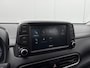 Hyundai Kona 1.0T Essence / Winter en zomerbanden op velg / Trekhaak (1200kg) / Apple CarPlay/Android Auto / Airco /