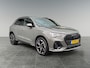 Audi Q3 45 245pk TFSI e S edition MMI navigatie plus | Adaptive cruise control | Optiekpakket zwart plus
