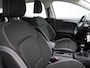 Ford Focus Wagon 1.0 EcoBoost Hybrid Connected | parkeer sensoren | Navigatie | Airco | Cruise control | DAB | Bluetooth | Apple carplay | LMV |