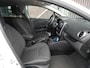 Renault Clio Estate 0.9 TCe Limited | Airco | Navigatie | Lichtmetalen velgen | Trekhaak |  Parkeersensoren achter | Cruise control | Armsteun voor | Extra getint glas