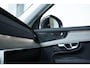 Volvo XC90 2.0 T8 Plug-in hybrid AWD Ultra Bright | Direct Beschikbaar | Actieve Luchtvering | Head-Up Display | 360º Camera | 21" Lichtmetalen Wielen | Schuif/Kantel Panoramadak | Volvo Guard Alarm