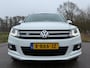 Volkswagen Tiguan 2.0 TSI R-Line 4Motion Automaat | Panoramadak | 19" Velgen | Velours | Navi | Clima | PDC | Cruise | LED |