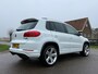Volkswagen Tiguan 2.0 TSI R-Line 4Motion Automaat | Panoramadak | 19" Velgen | Velours | Navi | Clima | PDC | Cruise | LED |