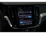 Volvo V60 2.0 T6 Plug-in hybrid AWD Plus Dark | Direct Leverbaar | Head-Up Display | 360º Camera | 19" Lichtmetalen Wielen | Premium Audio by Harman Kardon | Nappa Lederen Contourstoelen |