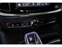 Volvo V60 2.0 T6 Plug-in hybrid AWD Plus Dark | Direct Leverbaar | Head-Up Display | 360º Camera | 19" Lichtmetalen Wielen | Premium Audio by Harman Kardon | Nappa Lederen Contourstoelen |