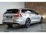Volvo V60 2.0 T6 Plug-in hybrid AWD Plus Dark | Direct Leverbaar | Head-Up Display | 360º Camera | 19" Lichtmetalen Wielen | Premium Audio by Harman Kardon | Nappa Lederen Contourstoelen |