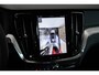 Volvo V60 2.0 T6 Plug-in hybrid AWD Plus Dark | Direct Leverbaar | Head-Up Display | 360º Camera | 19" Lichtmetalen Wielen | Premium Audio by Harman Kardon | Nappa Lederen Contourstoelen |