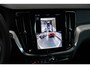 Volvo V60 2.0 T6 Plug-in hybrid AWD Plus Dark | Direct Leverbaar | Head-Up Display | 360º Camera | 19" Lichtmetalen Wielen | Premium Audio by Harman Kardon | Nappa Lederen Contourstoelen |
