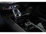 Volvo V60 2.0 T6 Plug-in hybrid AWD Plus Dark | Direct Leverbaar | Head-Up Display | 360º Camera | 19" Lichtmetalen Wielen | Premium Audio by Harman Kardon | Nappa Lederen Contourstoelen |