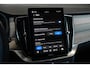 Volvo XC90 2.0 T8 Plug-in hybrid AWD Ultra Dark | Luchtvering | Getint Glas | Panorama Schuif/Kanteldak | Head-Up Display | Harman Kardon Premium Audio |