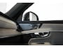 Volvo XC90 2.0 T8 Plug-in hybrid AWD Ultra Dark | Luchtvering | Getint Glas | Panorama Schuif/Kanteldak | Head-Up Display | Harman Kardon Premium Audio |