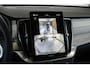Volvo XC90 2.0 T8 Plug-in hybrid AWD Ultra Dark | Luchtvering | Getint Glas | Panorama Schuif/Kanteldak | Head-Up Display | Harman Kardon Premium Audio |