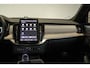 Volvo XC90 2.0 T8 Plug-in hybrid AWD Ultra Bright Executive Edition | Luchtvering | Bowers & Wilkins | Geventileerde Voorstoelen | Massagefunctie | Head-Up Display | 22" Lichtmetalen Wielen |