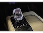 Volvo XC90 2.0 T8 Plug-in hybrid AWD Ultra Bright Executive Edition | Luchtvering | Bowers & Wilkins | Geventileerde Voorstoelen | Massagefunctie | Head-Up Display | 22" Lichtmetalen Wielen |