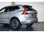 Volvo XC60 2.0 T6 Plug-in hybrid AWD Ultra Bright Adaptive Cruise & Pilot Assist | Panoramisch Schuif/-kanteldak | Harman/Kardon Premium Audio | 360-Camera | Stoel + Stuurwiel verwarming | Elektrische Achterklep | Google Services |  Keyless Entry & Start | Extra getint glas