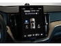 Volvo XC60 2.0 T6 Plug-in hybrid AWD Ultra Bright Adaptive Cruise & Pilot Assist | Panoramisch Schuif/-kanteldak | Harman/Kardon Premium Audio | 360-Camera | Stoel + Stuurwiel verwarming | Elektrische Achterklep | Google Services |  Keyless Entry & Start | Extra getint glas