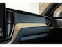 Volvo XC60 2.0 T6 Plug-in hybrid AWD Ultra Bright Adaptive Cruise & Pilot Assist | Panoramisch Schuif/-kanteldak | Harman/Kardon Premium Audio | 360-Camera | Stoel + Stuurwiel verwarming | Elektrische Achterklep | Google Services |  Keyless Entry & Start | Extra getint glas