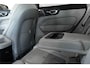 Volvo XC60 T6 Plug-in hybrid AWD Ultra Dark | Executive Line | Bowers & Wilkins | Luchtvering | Geventileerde Voorstoelen | Massagefunctie | 21" Lichtmetalen Wielen |