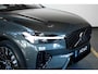 Volvo XC60 T6 Plug-in hybrid AWD Ultra Dark | Executive Line | Bowers & Wilkins | Luchtvering | Geventileerde Voorstoelen | Massagefunctie | 21" Lichtmetalen Wielen |