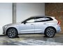 Volvo XC60 2.0 T6 Plug-in hybrid AWD Plus Dark | Verwacht Dec. 2025 | 21" Lichtmetalen Wielen | Head-Up Display | Schuif/Kantel Panoramadak | 360º Camera | Donker Getint Glas |