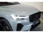 Volvo XC60 2.0 T6 Plug-in hybrid AWD Plus Black Edition | Luchtvering | 360º Camera | Schuif/Kantel-Panoramadak | Head-Up Display | 21" Lichtmetalen Wielen | Donkergetint Glas |