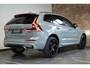 Volvo XC60 2.0 T6 Plug-in hybrid AWD Plus Black Edition | Luchtvering | 360º Camera | Schuif/Kantel-Panoramadak | Head-Up Display | 21" Lichtmetalen Wielen | Donkergetint Glas |