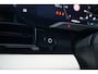 Porsche Taycan 79 kWh Sport-Chrono 327 pk / Marge-Auto/ NL-Auto/ Dealer.Ond/ Passenger-Display/ Lucht-Vering/ Sport-Stoelen/ Stoel.Verw. 20'' LMV