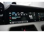 Porsche Taycan 79 kWh Sport-Chrono 327 pk / Marge-Auto/ NL-Auto/ Dealer.Ond/ Passenger-Display/ Lucht-Vering/ Sport-Stoelen/ Stoel.Verw. 20'' LMV