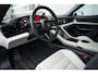 Porsche Taycan 79 kWh Sport-Chrono 327 pk / Marge-Auto/ NL-Auto/ Dealer.Ond/ Passenger-Display/ Lucht-Vering/ Sport-Stoelen/ Stoel.Verw. 20'' LMV