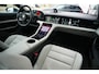 Porsche Taycan 79 kWh Sport-Chrono 327 pk / Marge-Auto/ NL-Auto/ Dealer.Ond/ Passenger-Display/ Lucht-Vering/ Sport-Stoelen/ Stoel.Verw. 20'' LMV