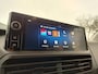 Opel Vivaro-e Electric L3 75 kWh DC 136pk | Dubbele Cabine | 5-persoons | NAVI | Multimedia | Apple Carplay | Android Auto | Parkeersensoren romdom | Achteruitrijcamera | Dode hoek detectie | Stoelverwarming | Stuurverwarming | Full ECO LED koplampen | Houten afwerking laadruimte | Trekhaak | Reservewiel | van €52.710 voor €40.695 ex. BTW rijklaar