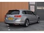 Volkswagen Passat 1.5 TSI 150pk DSG R-Line | Pano | Trekhaak | 360 camera