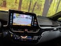 Toyota C-HR 1.8 Hybrid Executive Automaat 18 Inch JBL Leder Stof Navi Camera LED Trekhaak Rijstrook ACC