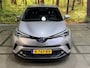 Toyota C-HR 1.8 Hybrid Executive Automaat 18 Inch JBL Leder Stof Navi Camera LED Trekhaak Rijstrook ACC