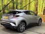 Toyota C-HR 1.8 Hybrid Executive Automaat 18 Inch JBL Leder Stof Navi Camera LED Trekhaak Rijstrook ACC