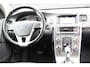 Volvo V60 1.6 D2 Momentum Navigatie/Parkeersensor/18"inch lmv/Trekhaak