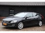 Volvo V60 1.6 D2 Momentum Navigatie/Parkeersensor/18"inch lmv/Trekhaak